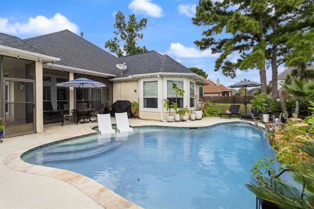 110 Bent Tree Lane, Montgomery