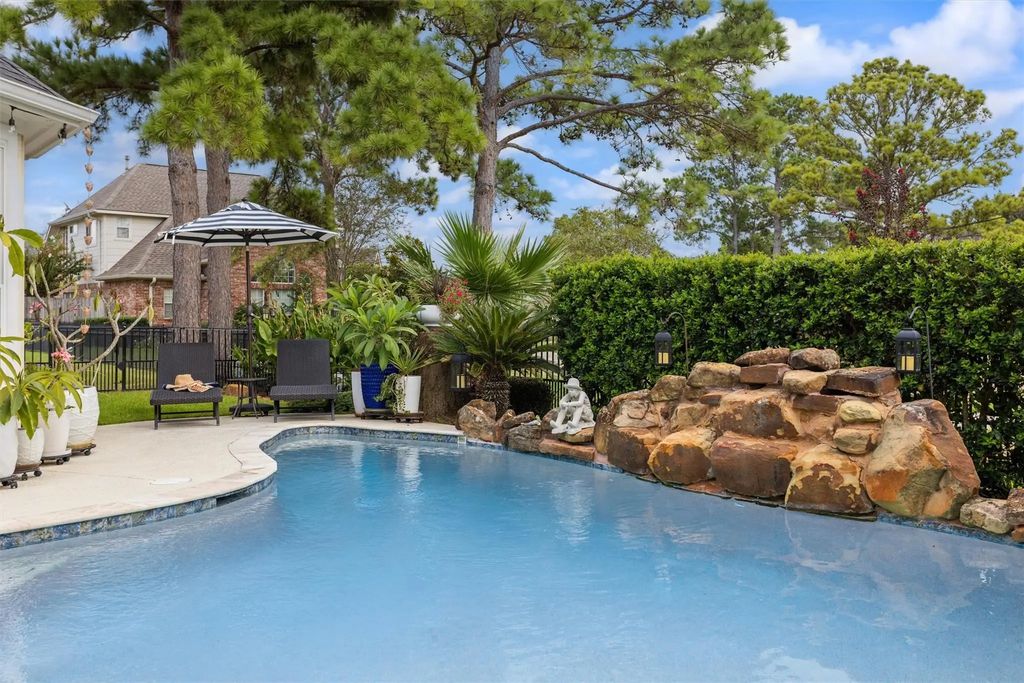 110 Bent Tree Lane, Montgomery