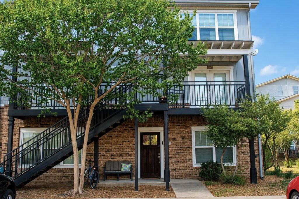1725 Harvey Mitchell Parkway S 1517, College Station