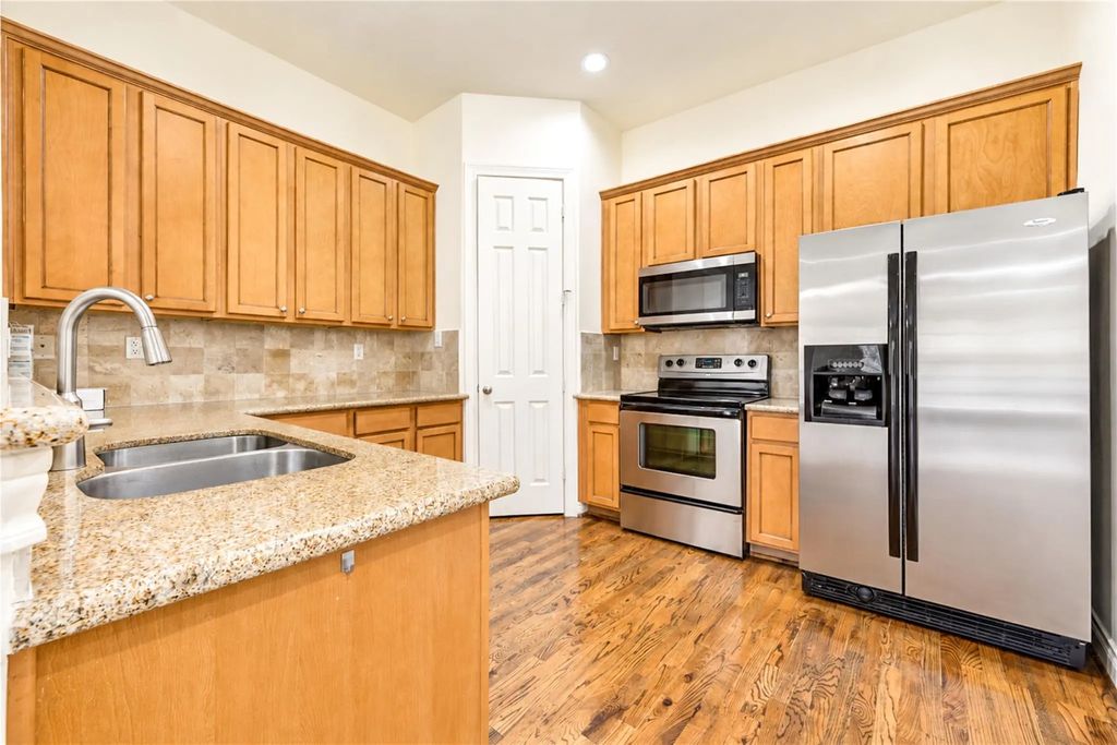 1610 Colorado St, Houston