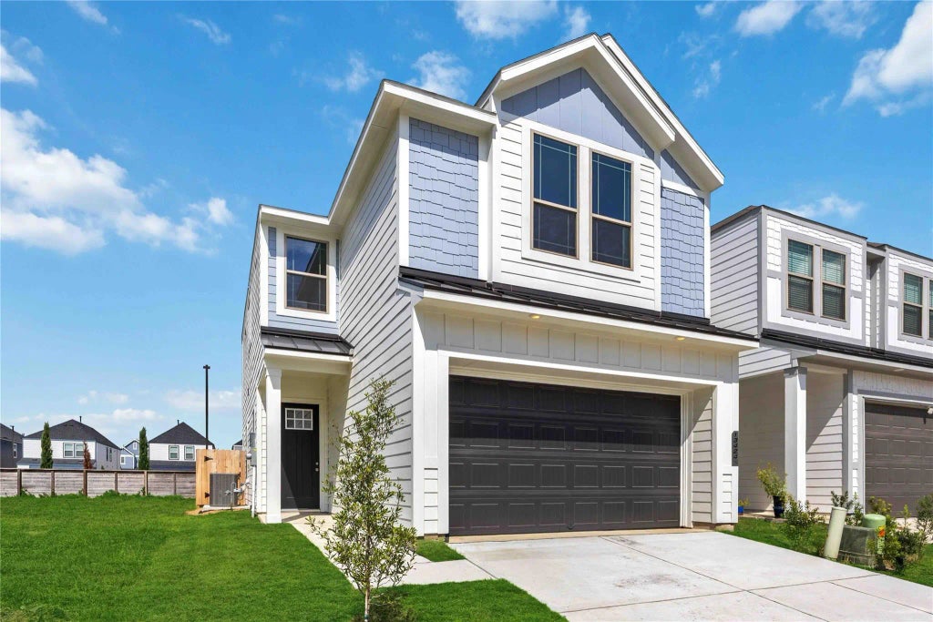13435 Sun Cay Drive, Houston
