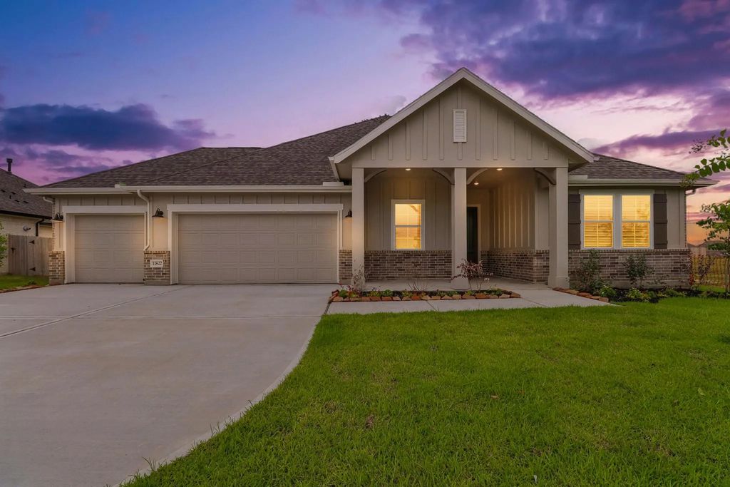 11822 Old Fashion Circle, Mont Belvieu