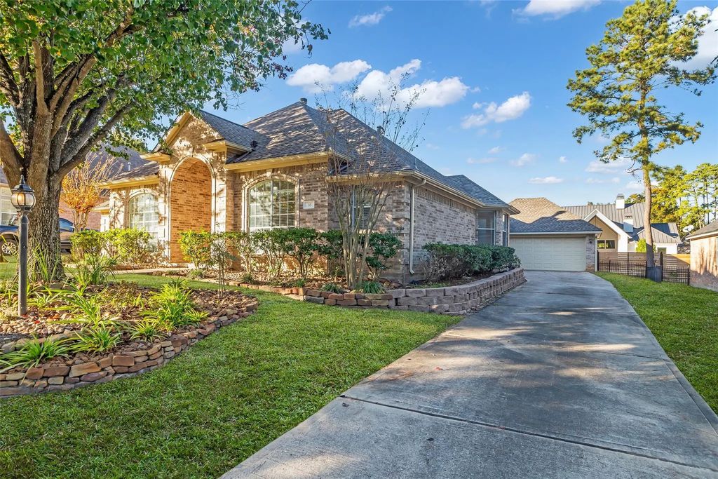 35 W Pines Drive, Montgomery