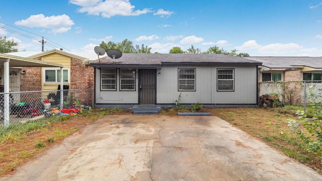 7888 Gallahad Street, Houston