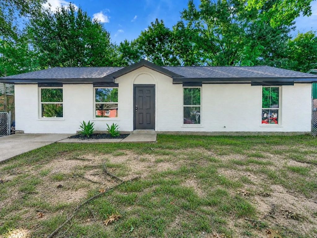 9814 Trumpet Street, Houston