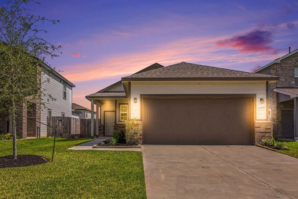 16909 Needlepoint Drive, Conroe