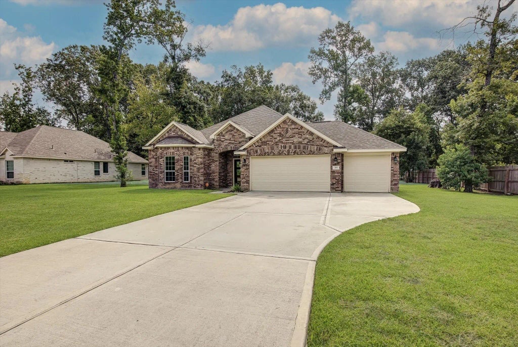 285 Road 66121, Dayton