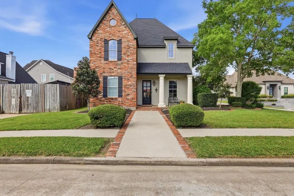 1831 Silkwood Circle, Port Neches