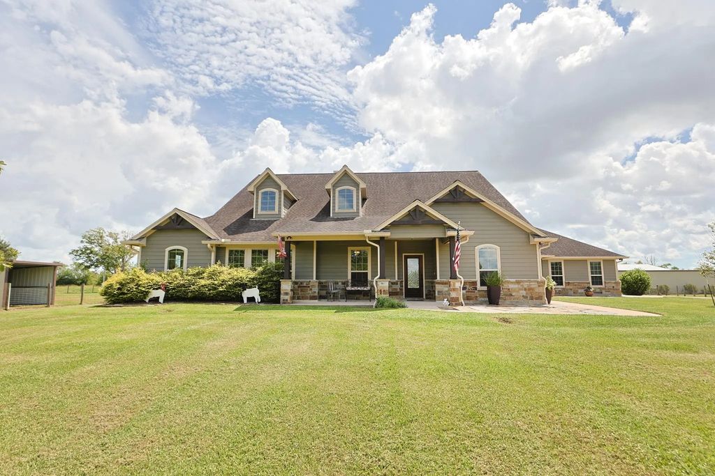3755 County Road 160, Alvin