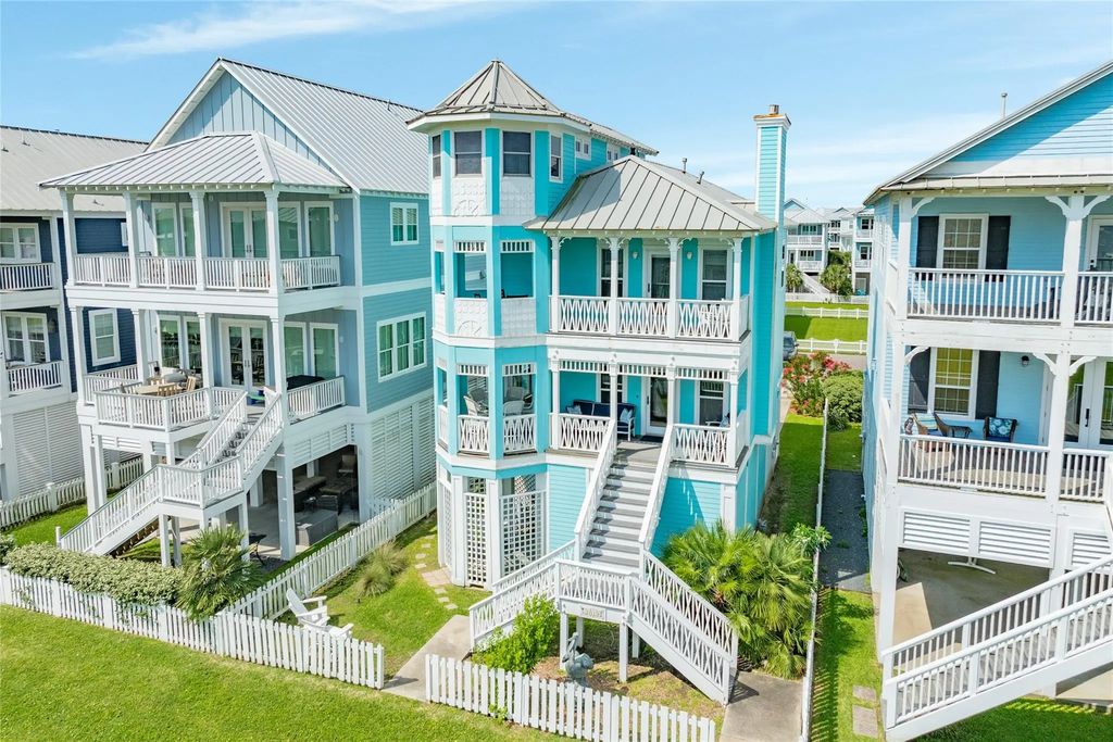3819 Conch, Galveston