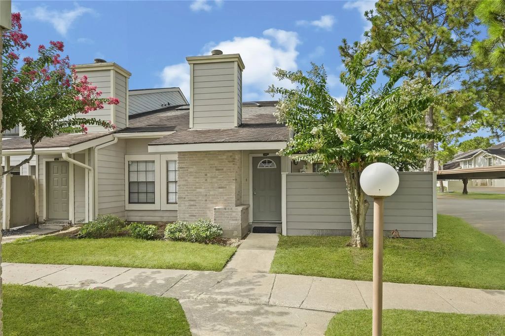 11917 Bob White Drive 14-885, Houston