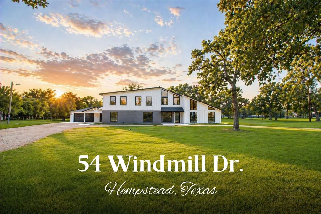 54 Windmill Drive, Hempstead
