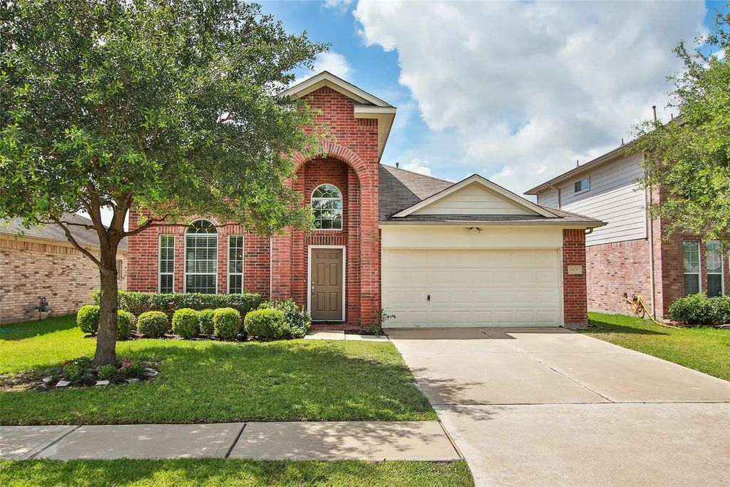10243 Mills Run Drive, Houston