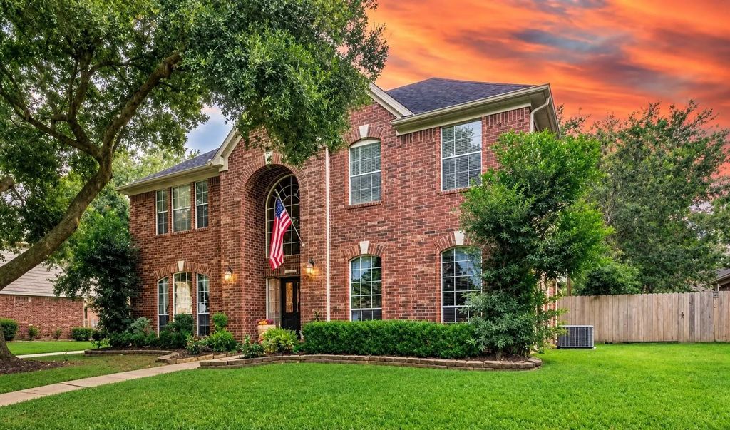 1245 Fawn Valley Drive, League City