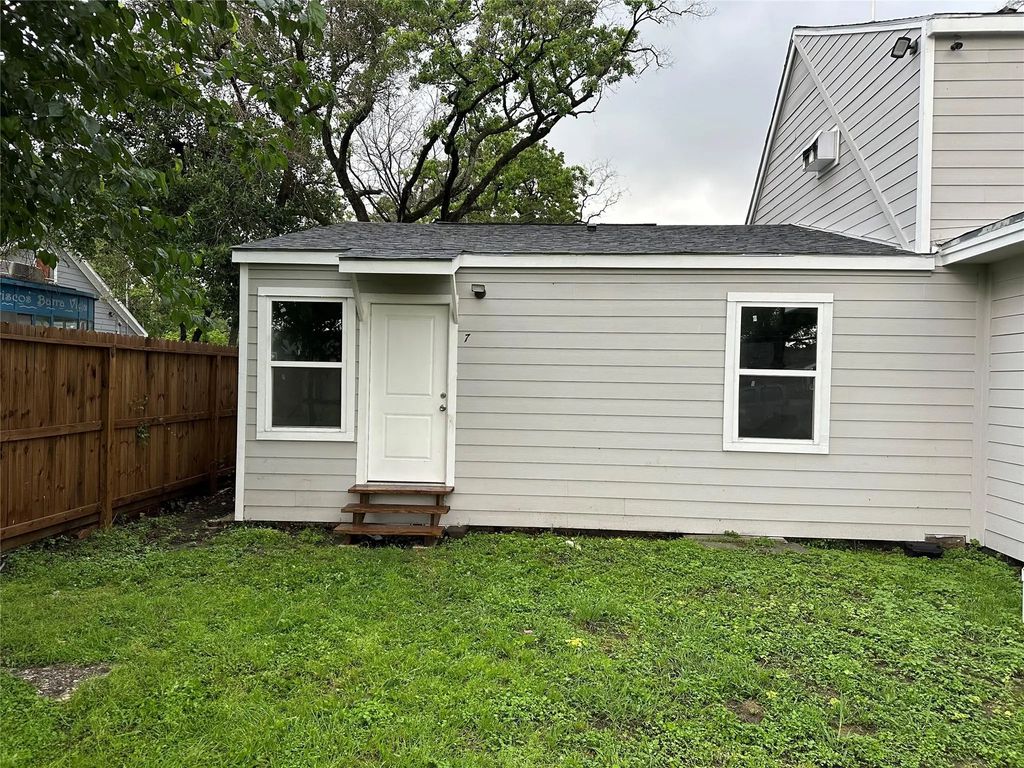 1405 Miles Street 7, Houston