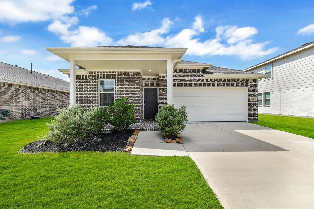 510 Hidden Brook Drive, Baytown