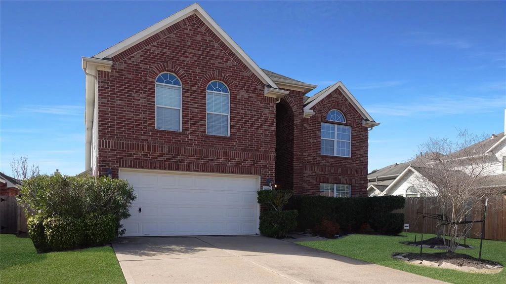 2202 Drake Falls Drive, Pearland