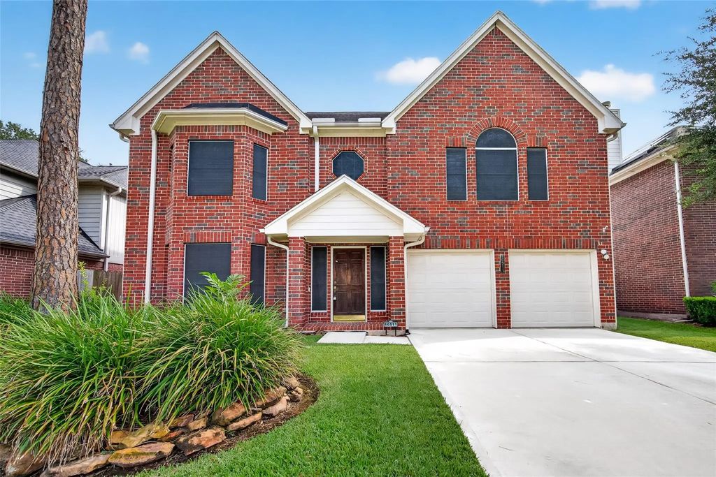 16511 Dawncrest Way, Sugar Land