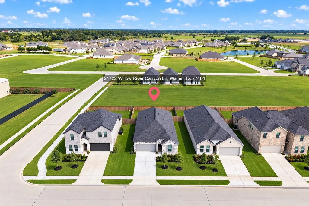 21722 Willow River Canyon Lane, Waller