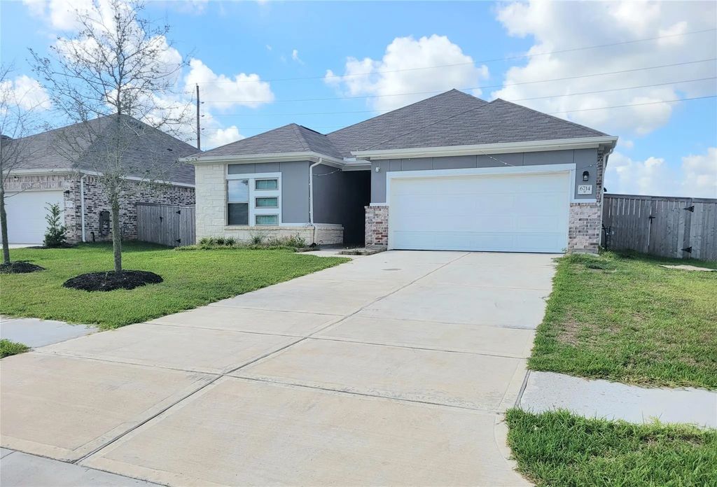 6714 Arabella Lakes Drive, Richmond
