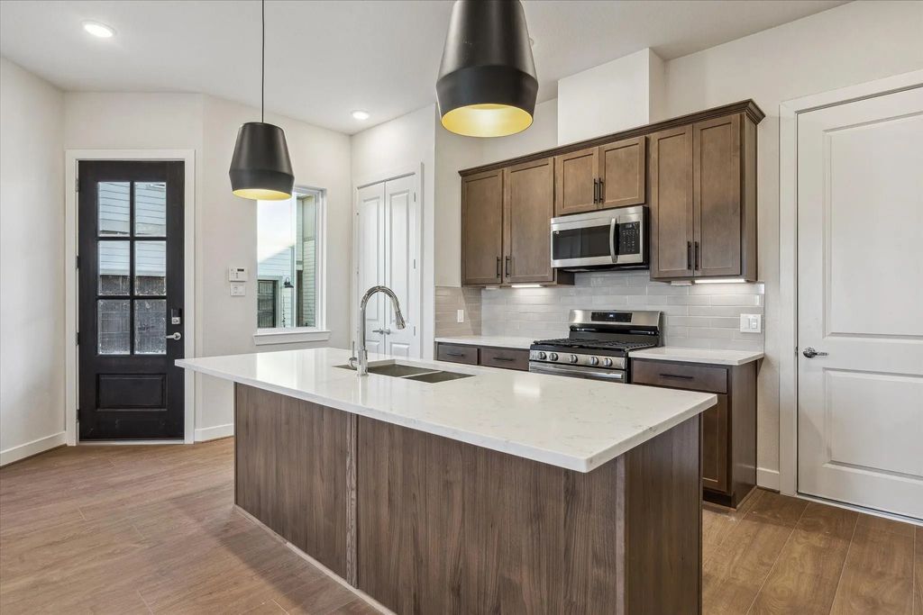 6517 Rena Street, Houston