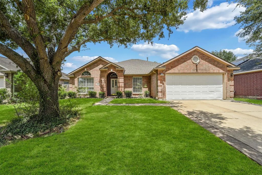 19938 Cresent Creek Drive, Katy