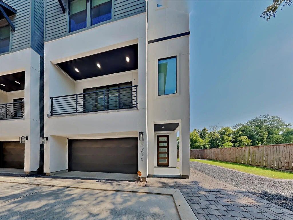 2307 Emancipation Avenue C, Houston