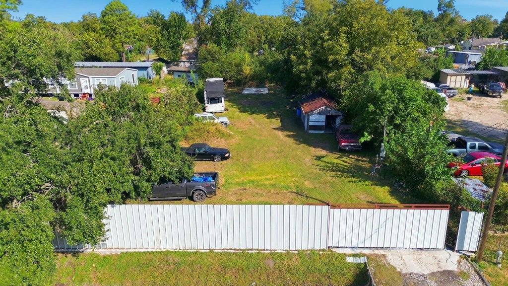 321 E Lorino Street, Houston