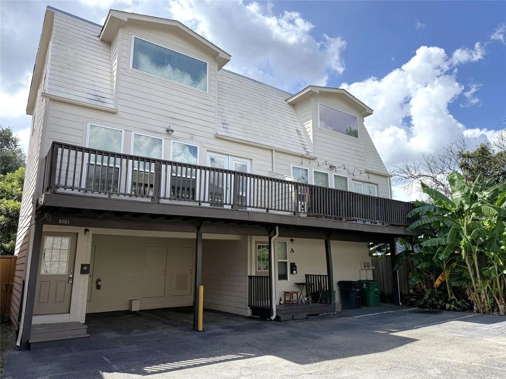 513 W Main Street B, Houston