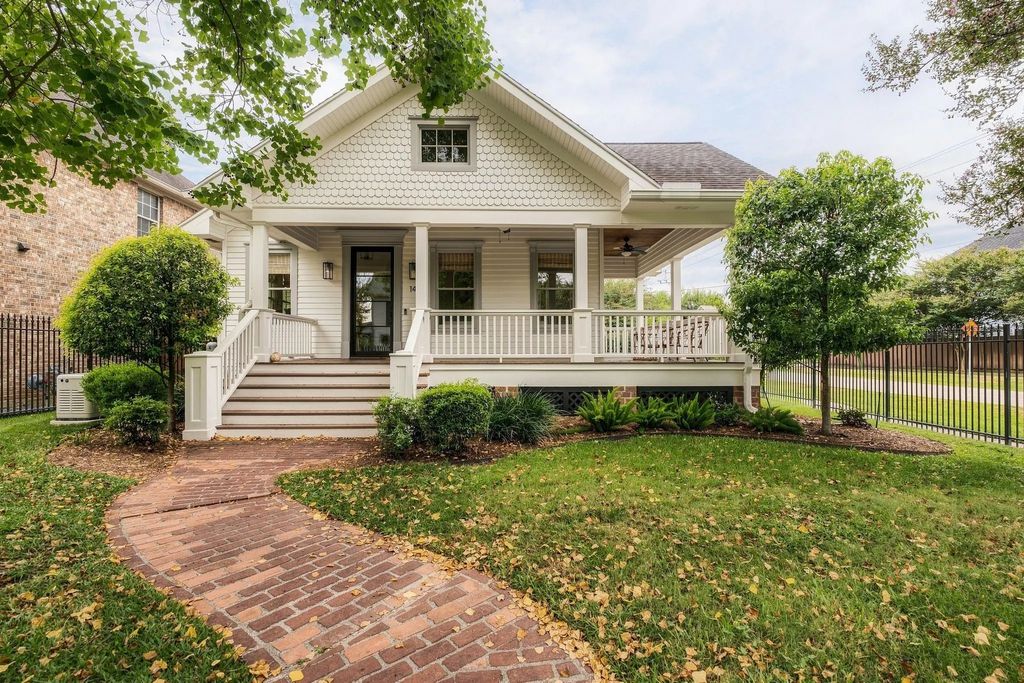 1441 Waverly Street, Houston