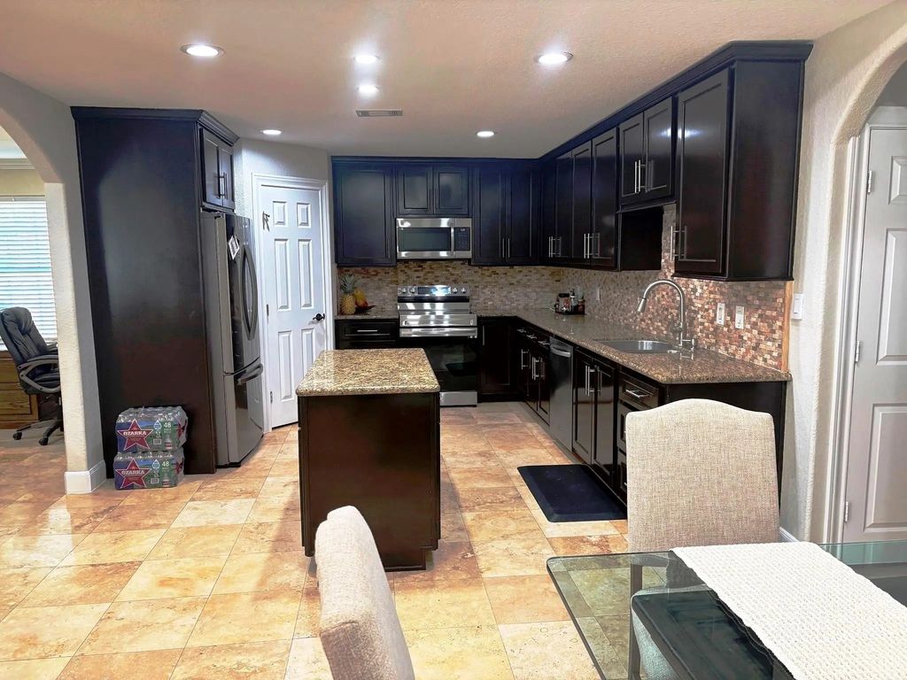 6352 Glenhagen Drive, Houston