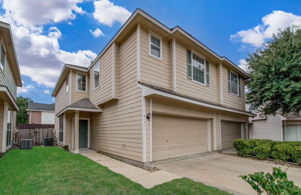 6151 Morningshire Lane, Houston