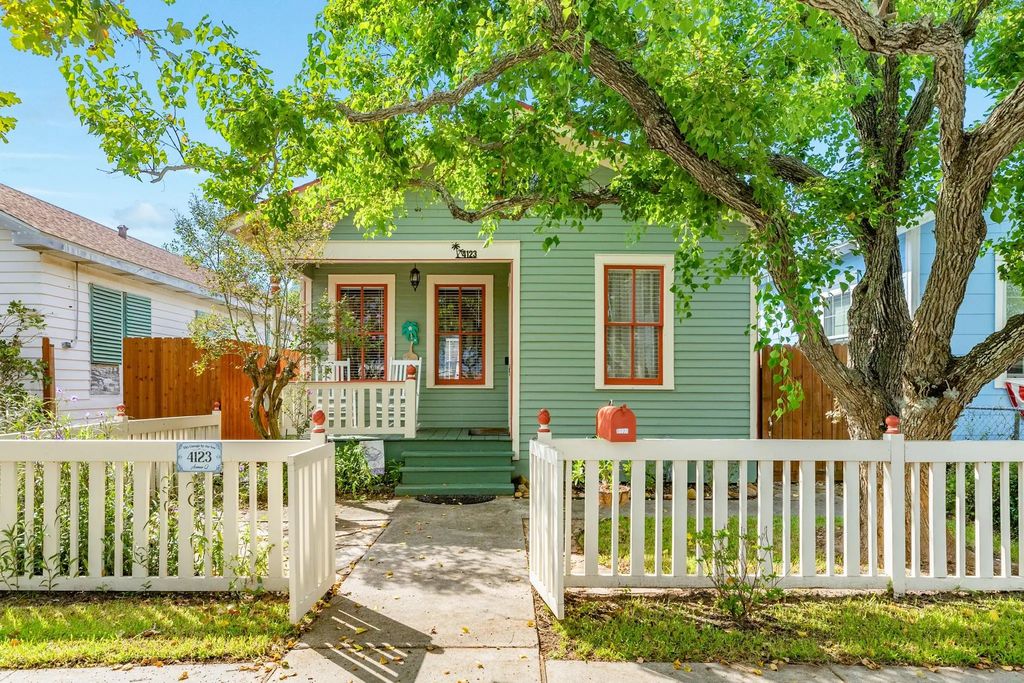4123 Avenue Q, Galveston