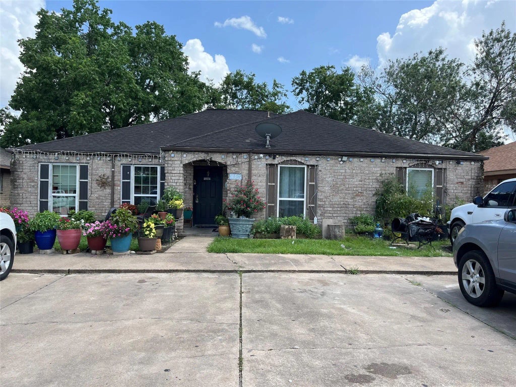 12207 White Cap Lane, Houston