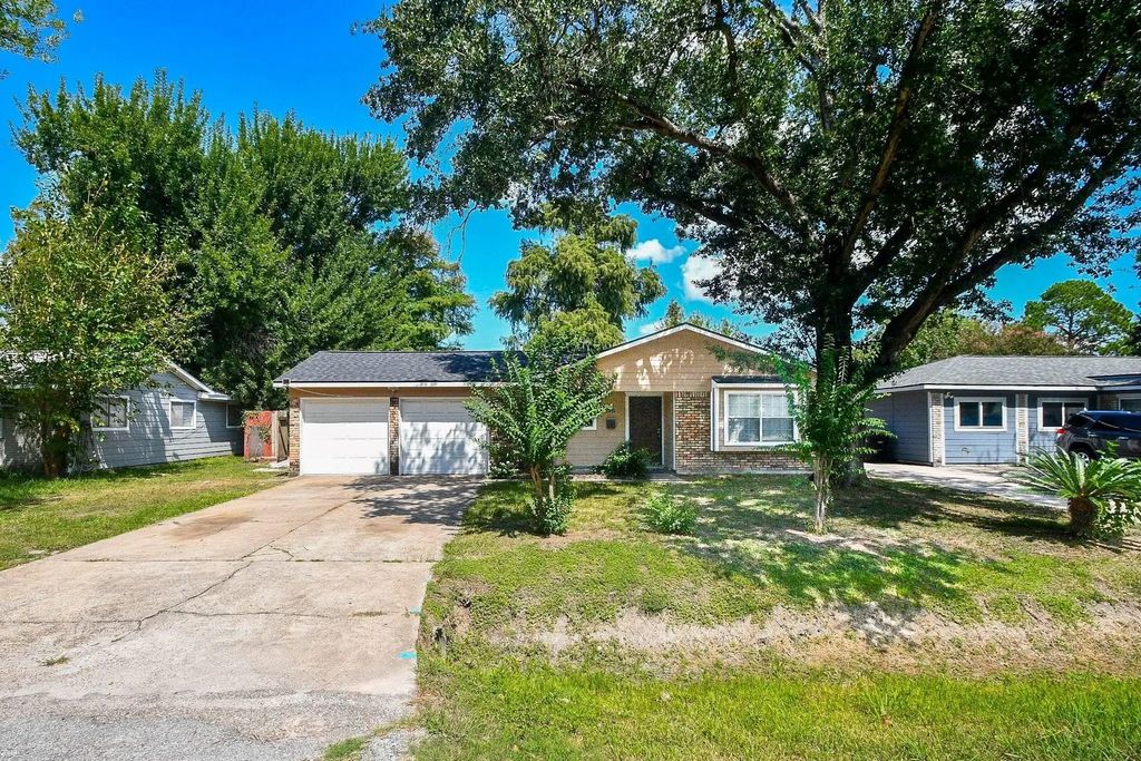 1231 Hopper Road, Houston