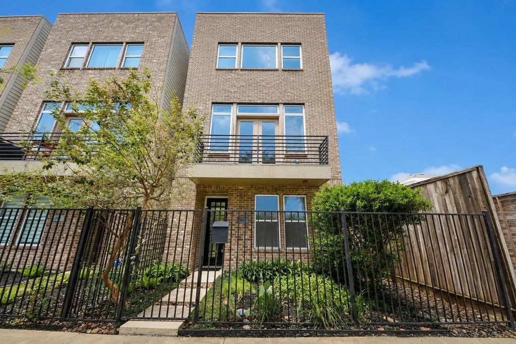 1807 W Webster Street, Houston