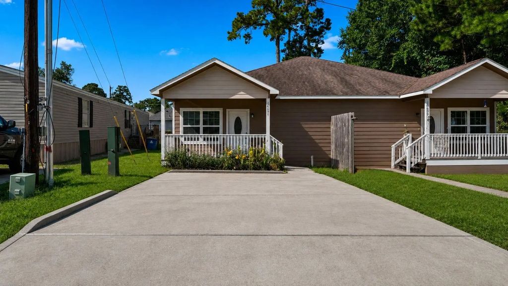 16697 E Forrestal, Montgomery
