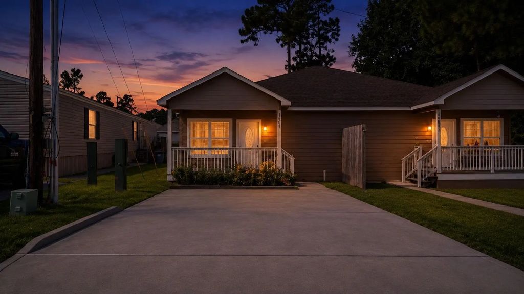 16697 E Forrestal, Montgomery