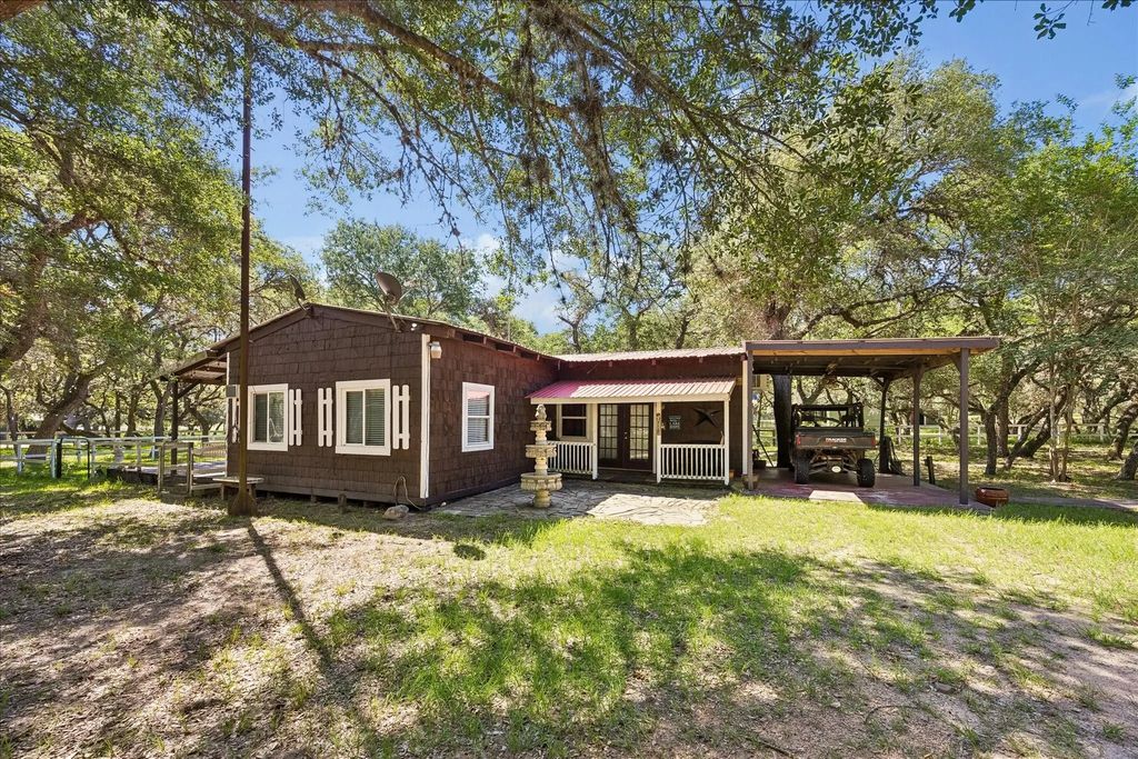 302 Bluebonnet Bend, Sheridan