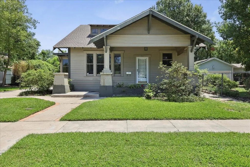 507 W Orange Avenue, Orange