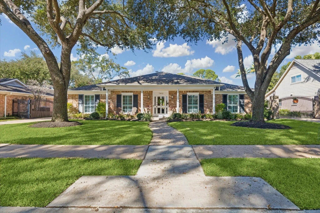 7902 Windswept Lane, Houston