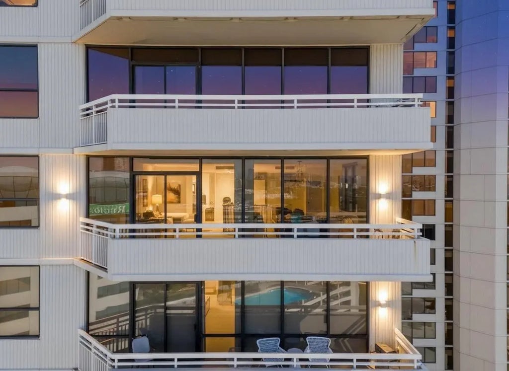 14 Greenway Plaza 17q, Houston