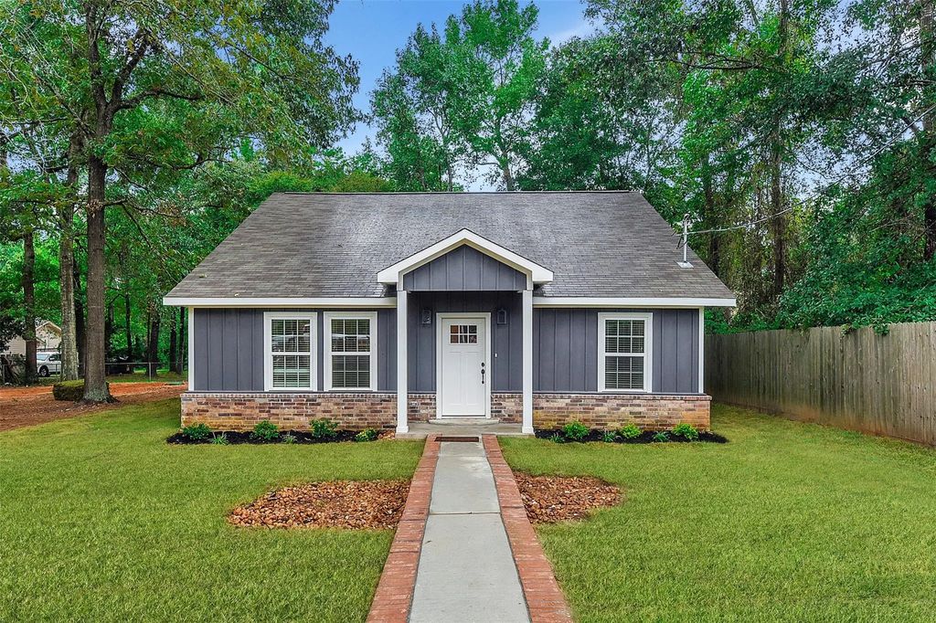711 French River Circle, Montgomery