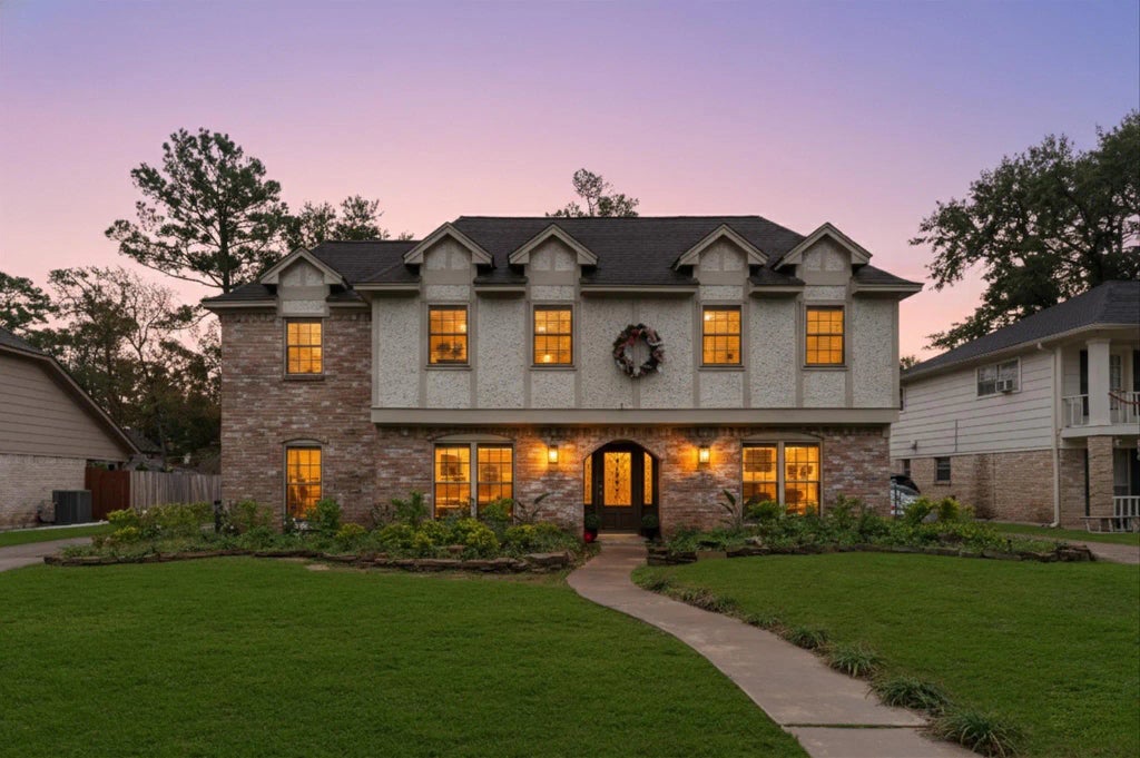 3211 Candleknoll Drive, Spring