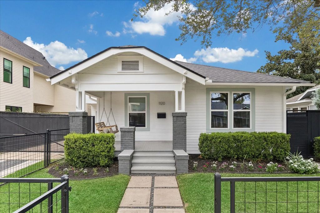 1120 Highland Street, Houston