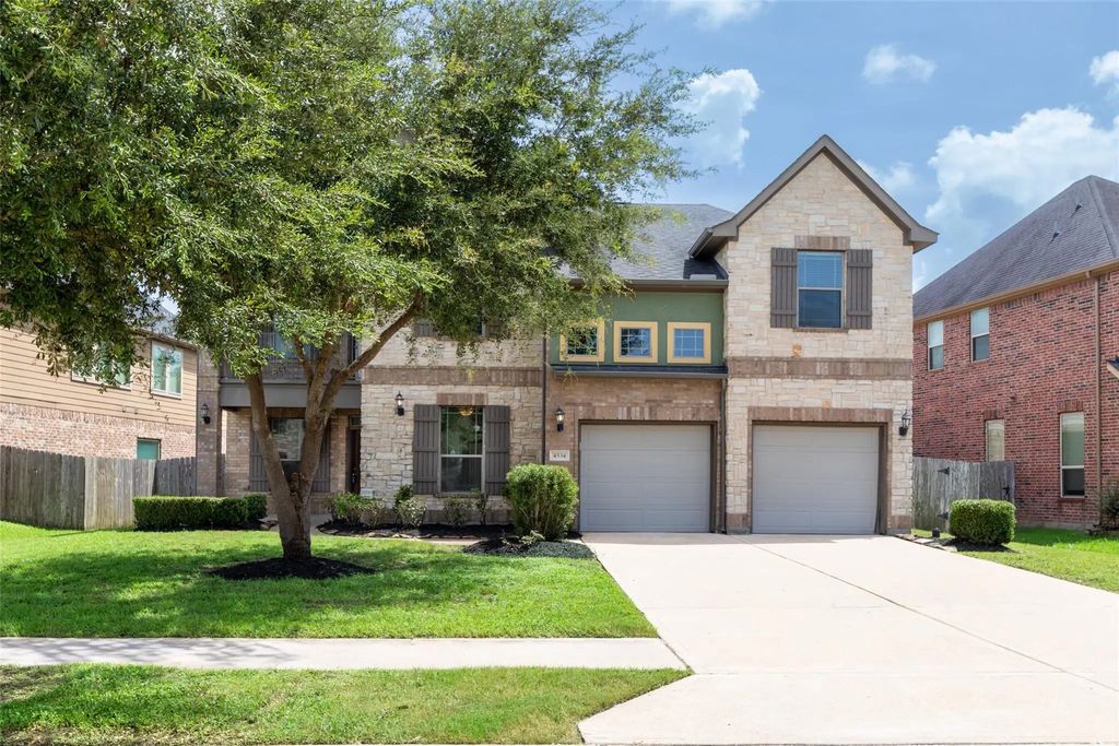 4534 Montcliff Bend Lane, Sugar Land