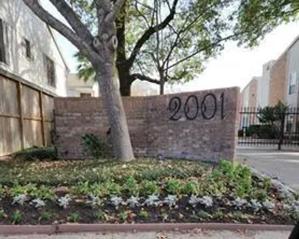 2001 Bering Drive 3m, Houston