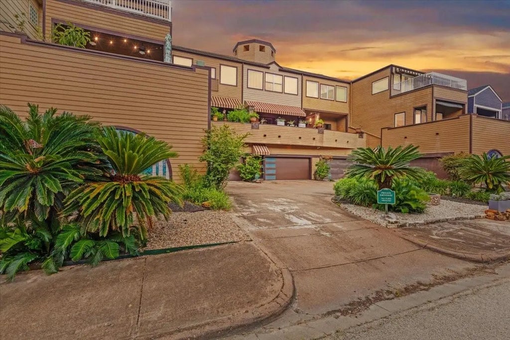 1020 Columbus Street, Houston