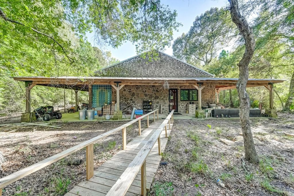 8464 Carolyn Court, Plantersville