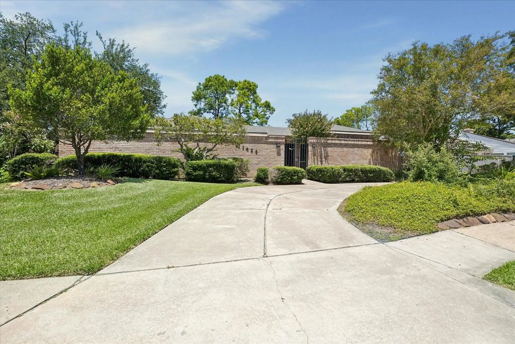 11426 Lakeside Place Dr, Houston